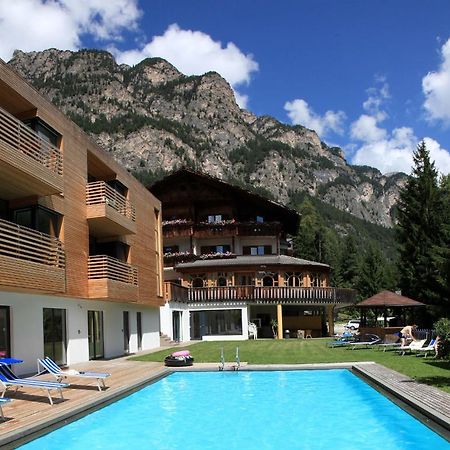Hotel Pine Tiers am Rosengarten Exterior foto